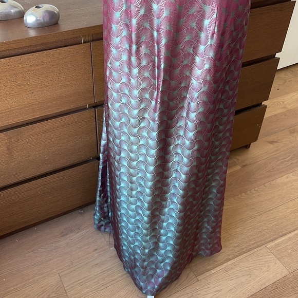 VINTAGE Halter color changing evening gown - Picture 3 of 8